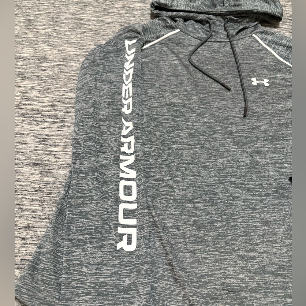 Under Armour Gray Long Sleeve Hooded Lightweight Shirt Ladies Small - Picture 2 of 5